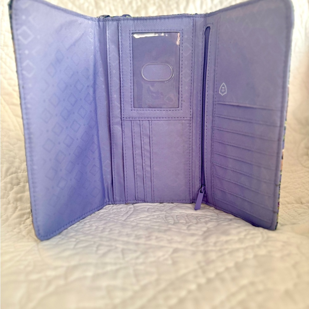 Vera Bradley Lilac Purple Rare Sloth Floral Wallet 🦥 - Picture 4 of 4